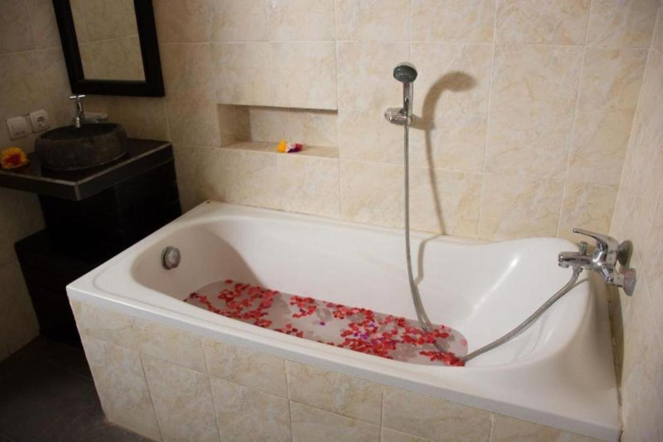 The Galuh Pekutatan Hotel Pulukan Ngoại thất bức ảnh